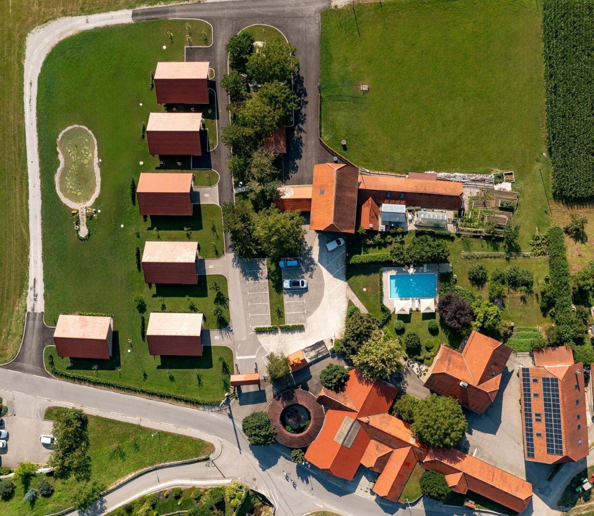 Martinova Izba - Family Bungalows Lasko Exterior photo